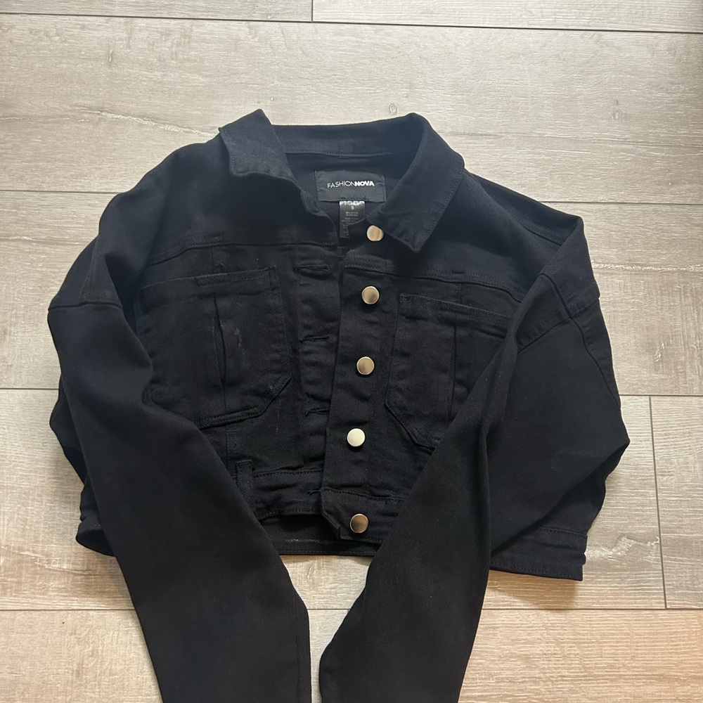 Black Cropped Denim Jacket (cropped)